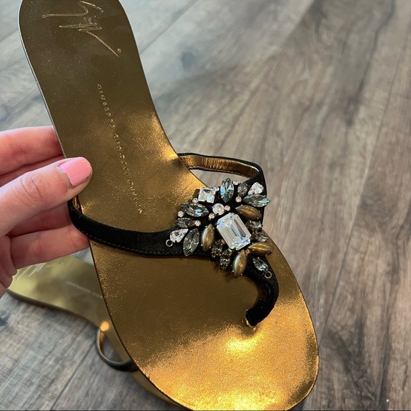 NEW Giuseppe Zanotti Design Rhinestone Jewel Embellished Sandals - Picture 6 of 7